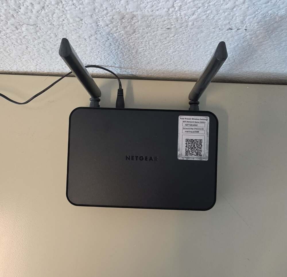 Netgear AC750 Dual Band WiFi Router Model R6020 Tested & Works! - Picture 3 of 5
